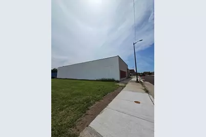 300 Territorial Road, Benton Harbor, MI 49022 - Photo 13