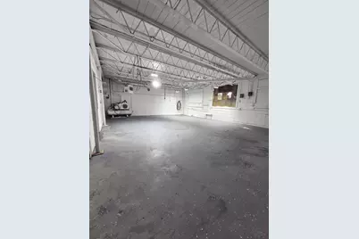 300 Territorial Road, Benton Harbor, MI 49022 - Photo 9