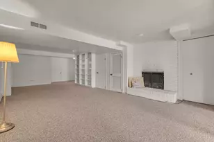 826 Earhart Rd, Ann Arbor, MI 48105 - Photo 29