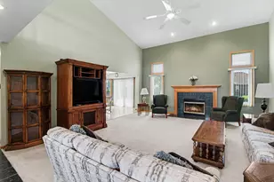 50777 Cambridge Dr, Macomb, MI 48044 - Photo 5