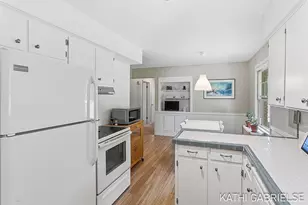 1830 Pine Ct, Grand Haven, MI 49417 - Photo 15