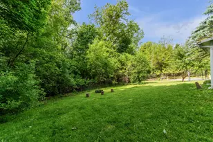 2350 Hilldale Dr, Ann Arbor, MI 48105 - Photo 45