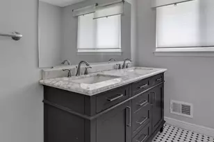 2350 Hilldale Dr, Ann Arbor, MI 48105 - Photo 35