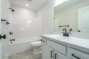 327 Round Hill Rd, Kalamazoo, MI 49009 - Photo 27