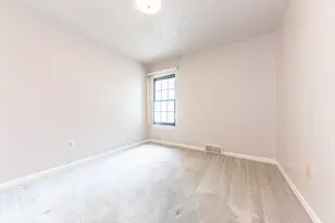 35868 Castlewood Ct, Westland, MI 48185 - Photo 17