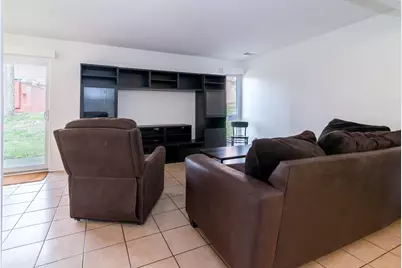 1809 Independence Boulevard #15B, Ann Arbor, MI 48104 - Photo 3