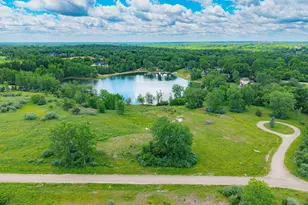 5670 E Stone Valley Dr, Ann Arbor, MI 48105 - Photo 15