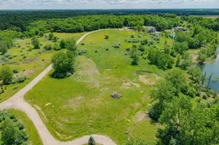 5670 E Stone Valley Dr, Ann Arbor, MI 48105 - Photo 21