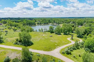 5670 E Stone Valley Dr, Ann Arbor, MI 48105 - Photo 19