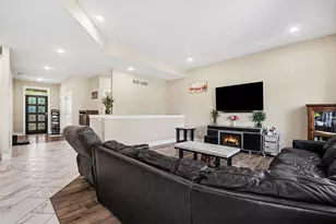 6549 Creekside View Dr SE, Grand Rapids, MI 49508 - Photo 7