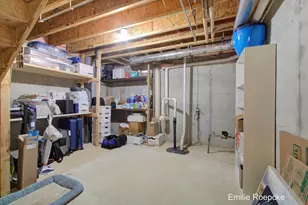 1183 Kensington St NW, Grand Rapids, MI 49534 - Photo 17