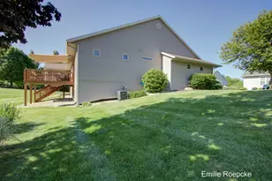 1183 Kensington St NW, Grand Rapids, MI 49534 - Photo 23