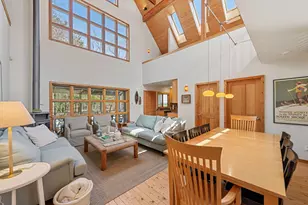 13670 Cottonwood Ln, Harbert, MI 49115 - Photo 9