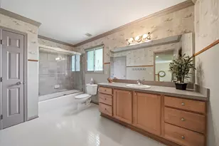 8352 Alta Vista Dr, Pinckney, MI 48169 - Photo 35
