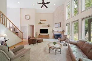 8352 Alta Vista Dr, Pinckney, MI 48169 - Photo 11