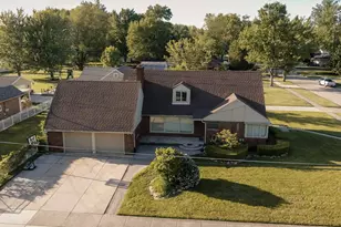 30007 Maison St, Saint Clair Shores, MI 48082 - Photo 57
