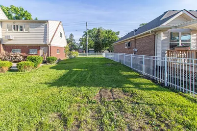 30007 Maison Street, Saint Clair Shores, MI 48082 - Photo 53