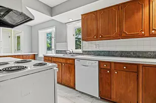 4753 Kimber Ln, Berrien Springs, MI 49103 - Photo 9