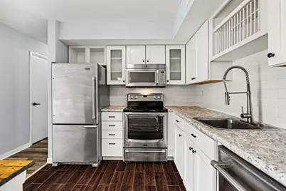 734 W Kilgore Road #303, Kalamazoo, MI 49008 - Photo 3