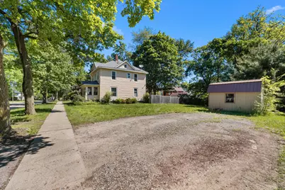 119 S Manning Street, Hillsdale, MI 49242 - Photo 5