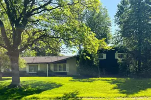 29360 Woodhaven Ln, Southfield, MI 48076 - Photo 3