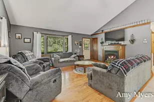 11610 Fogg Lake Rd, Montague, MI 49437 - Photo 9