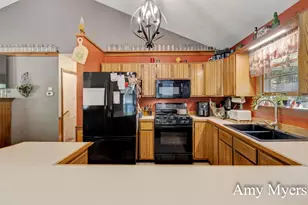 11610 Fogg Lake Rd, Montague, MI 49437 - Photo 27
