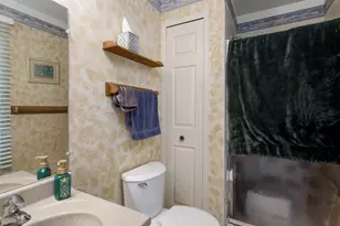 21934 Shadybrook Dr, Novi, MI 48375 - Photo 25
