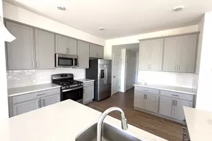 1206 Salt Springs Dr, Saline, MI 48176 - Photo 3