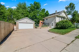 209 E Center St, Waldron, MI 49288 - Photo 9