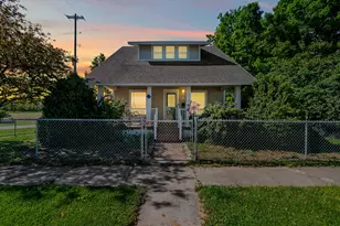 209 E Center St, Waldron, MI 49288 - Photo 1
