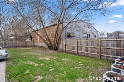 930 Wealthy Street SE #Unit D, Grand Rapids, MI 49506 - Photo 17