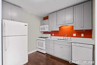 930 Wealthy Street SE #Unit D, Grand Rapids, MI 49506 - Photo 5