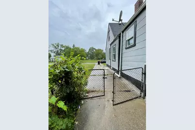 8294 Rosemont Avenue, Detroit, MI 48228 - Photo 21