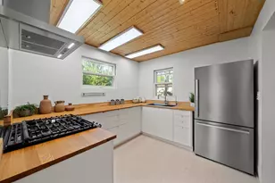 2861 Crystal Dr, Ann Arbor, MI 48108 - Photo 17