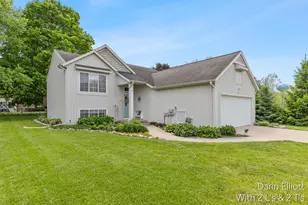 171 Foxtail Dr, Ionia, MI 48846 - Photo 3
