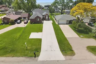 48484 Jefferson Ave, New Baltimore, MI 48047 - Photo 33
