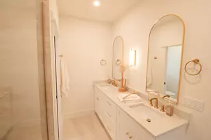 2324 Dallas Ave, Royal Oak, MI 48067 - Photo 29