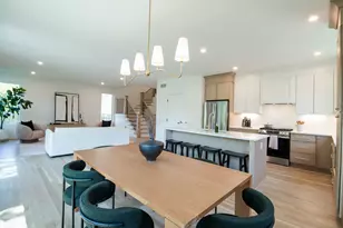 2324 Dallas Ave, Royal Oak, MI 48067 - Photo 17
