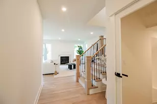 2324 Dallas Ave, Royal Oak, MI 48067 - Photo 9