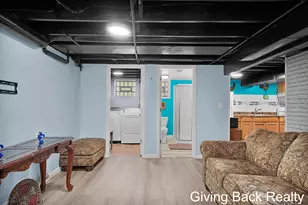 1100 Dallas Ave SE, Grand Rapids, MI 49507 - Photo 35