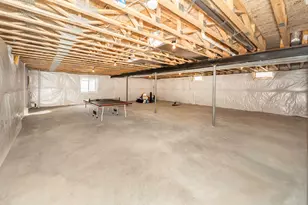 1858 Upland Dr, Ann Arbor, MI 48105 - Photo 51