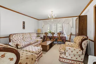 1176 Bradbury Dr, Troy, MI 48098 - Photo 9
