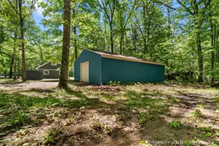 4457 S Croton Hardy Dr, Newaygo, MI 49337 - Photo 17