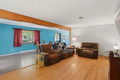 102 S Wendell Avenue, Hartford, MI 49057 - Photo 5