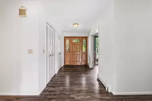 3086 Springbrook Dr, Kalamazoo, MI 49004 - Photo 3