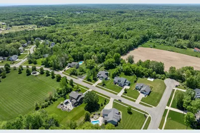 9579 Arrowcrest Drive NE, Rockford, MI 49341 - Photo 7