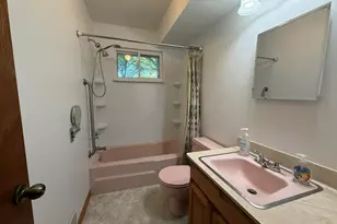 8649 Hidden Lake Dr, Howell, MI 48855 - Photo 5