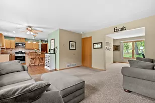 6527 Sussex St, Portage, MI 49024 - Photo 11
