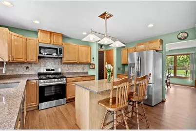 6527 Sussex Street, Portage, MI 49024 - Photo 5